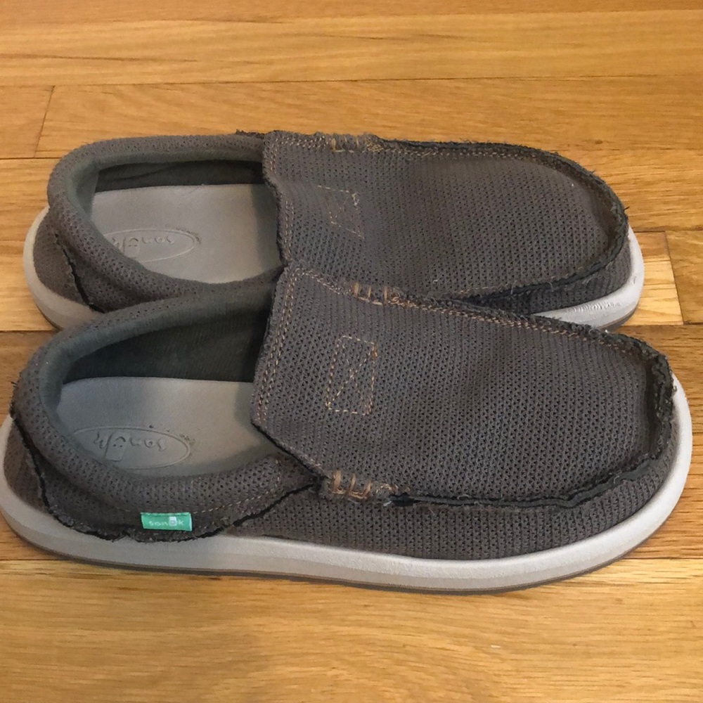 Sanuk grey/brown slip in shoe men size 7